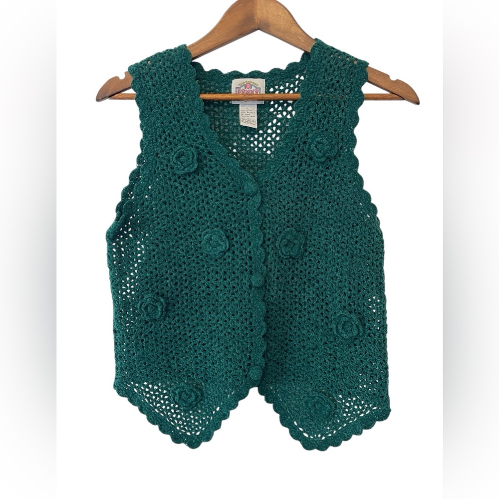 Women’s‎ vintage green crocheted vest with floral details size L cottagecore